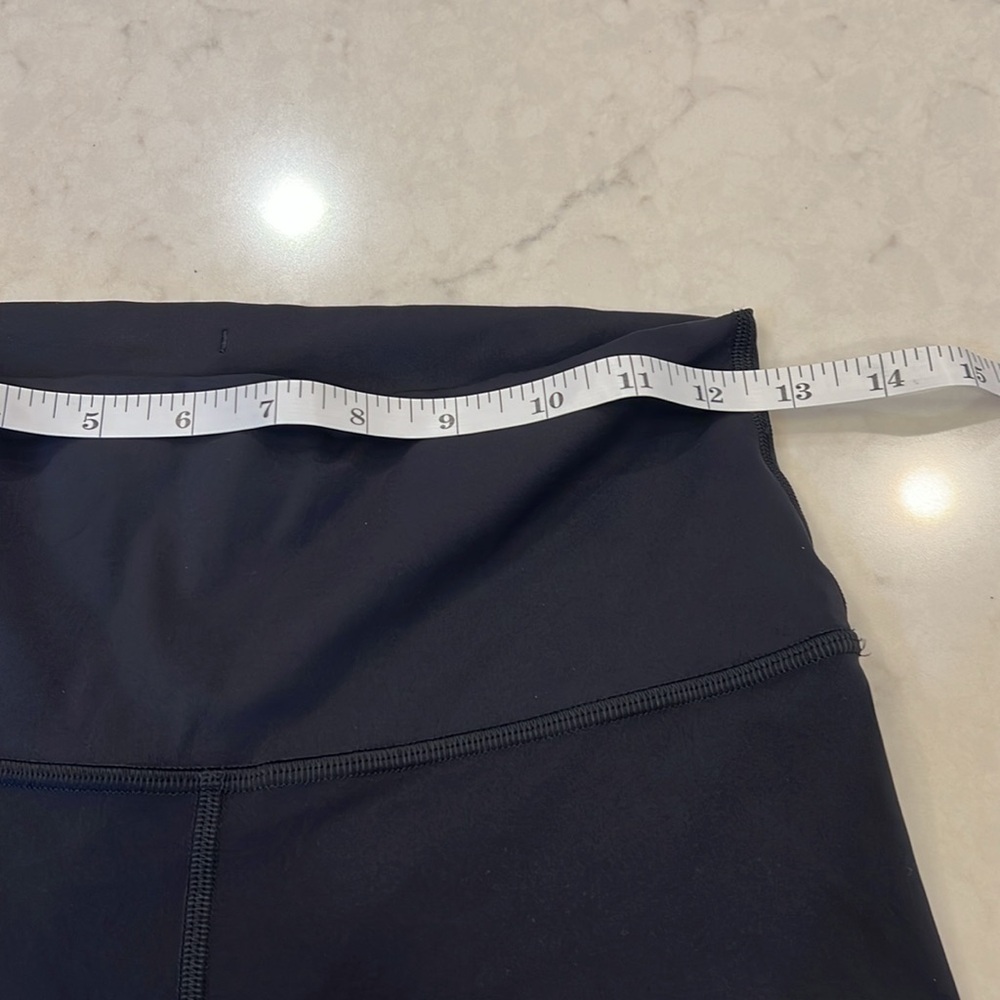 Lululemon Sheer Will High-Rise Tight‎ 28" *Camo
Black Size 8 - Picture 7 of 13